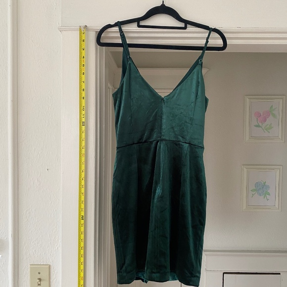 Gianni Bini Green Velvet Mini Dress - Picture 2 of 4